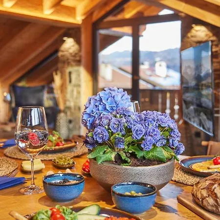 Alpi Apartment *