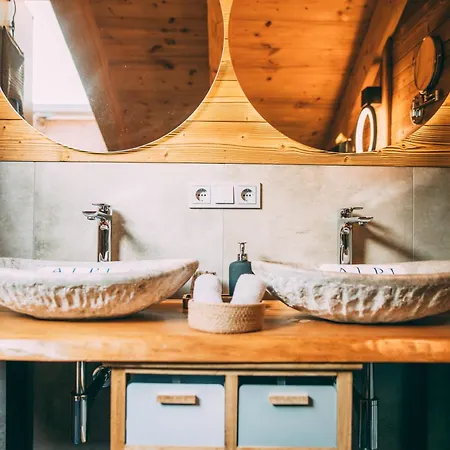 Alpi Apartment